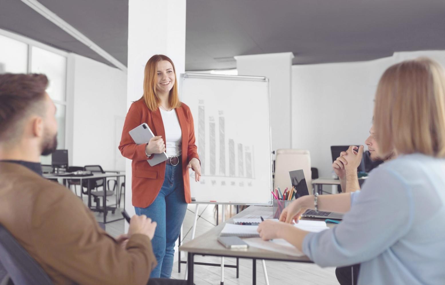 Investmentberatung im modernen Büro